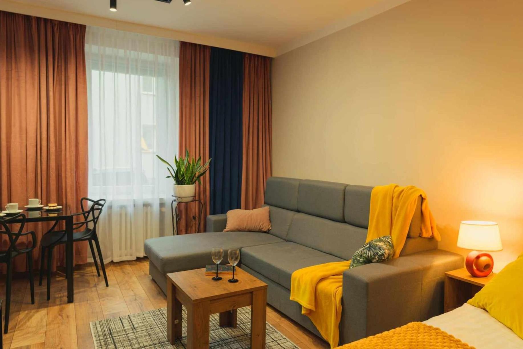 Apartament Pod 13 Bielsko-Biala Exterior foto